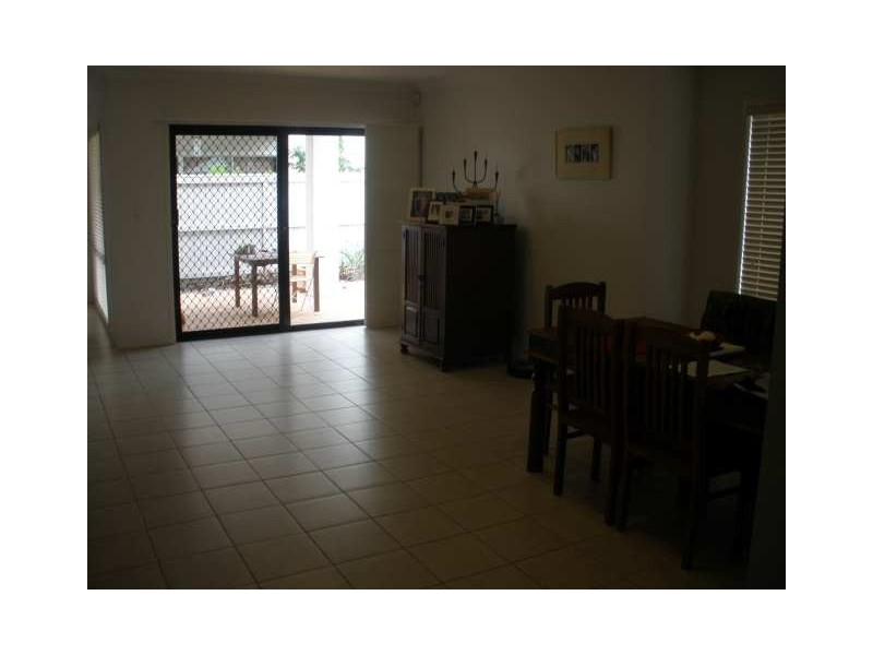 61 Greenway Circuit, Mount Ommaney QLD 4074