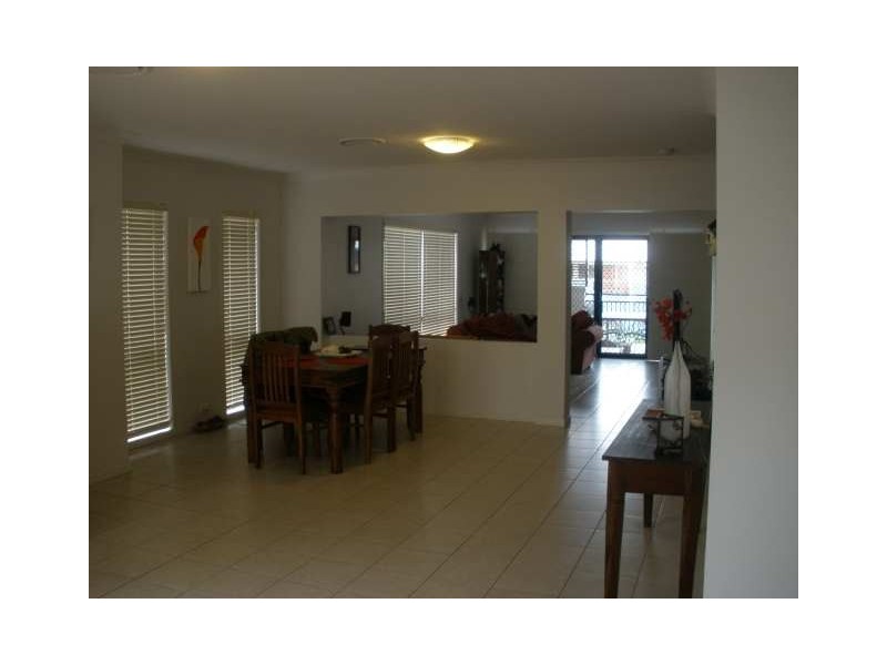 61 Greenway Circuit, Mount Ommaney QLD 4074