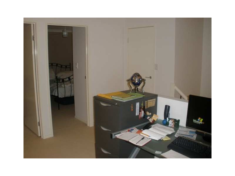 61 Greenway Circuit, Mount Ommaney QLD 4074