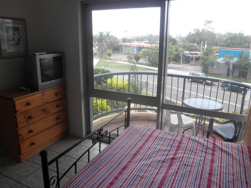 215 / 2 Barney Street, Southport QLD 4215