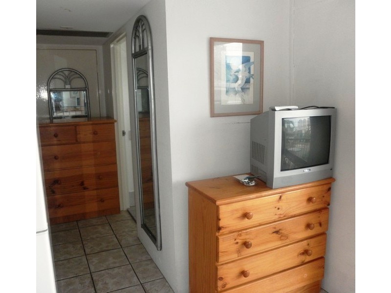 215 / 2 Barney Street, Southport QLD 4215