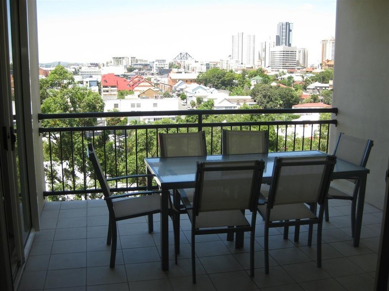 51 / 451 Gregory Terrace, Spring Hill QLD 4000