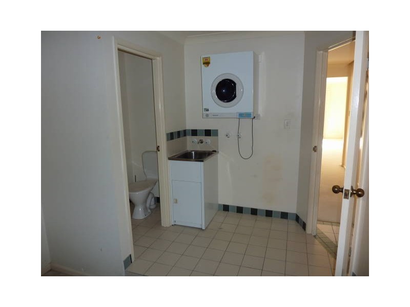 U22/75 Brown Street, Labrador QLD 4215