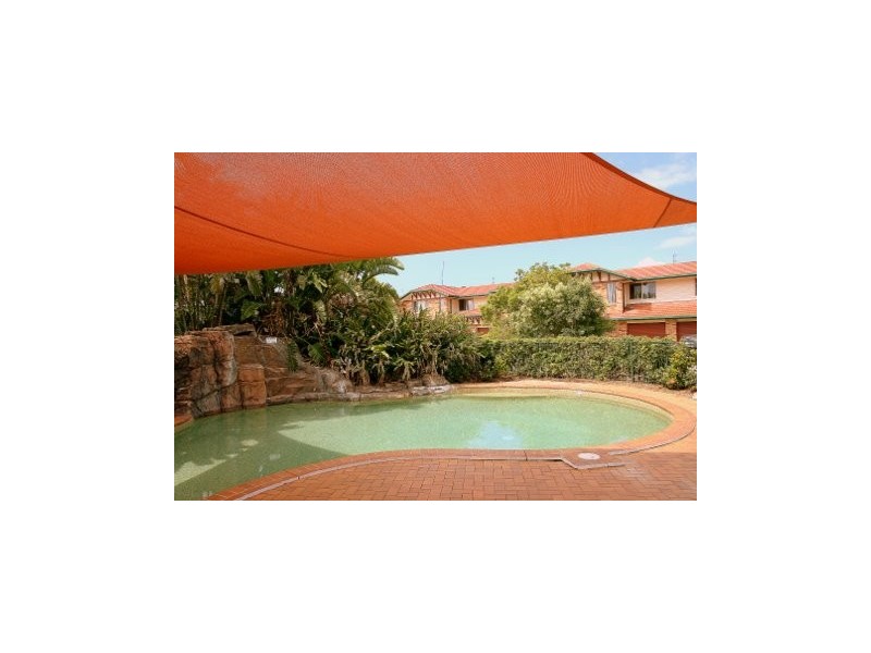 U22/75 Brown Street, Labrador QLD 4215