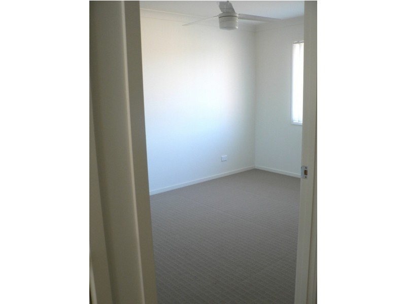27 / 20 CLAUDIA ST, Burpengary QLD 4505