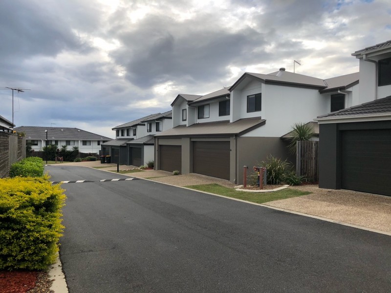 30 Girraween Crescent, Parkinson QLD 4115