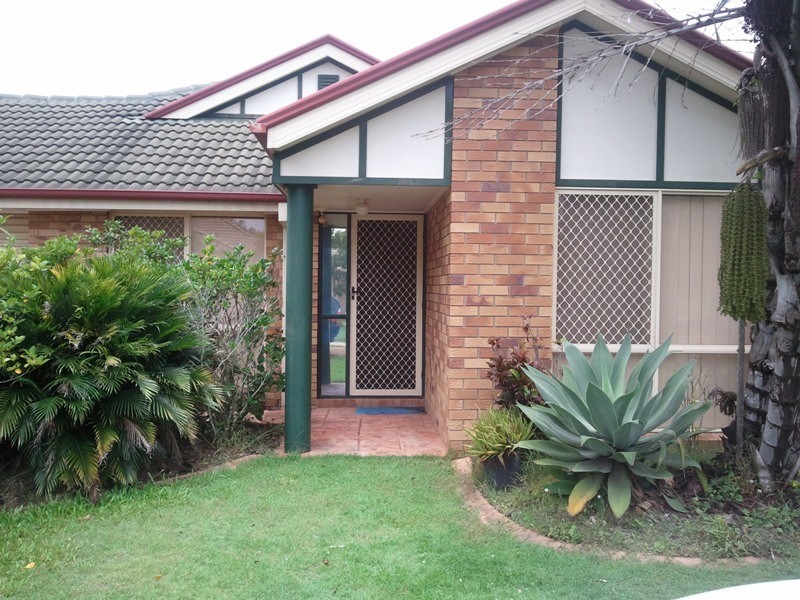 11 Greenlaw Place, Eight Mile Plains QLD 4113