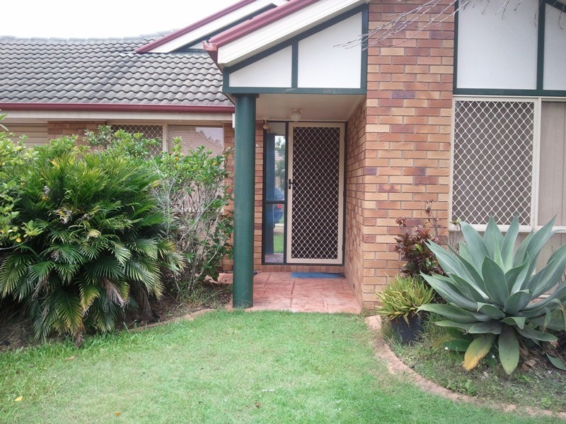 11 Greenlaw Place, Eight Mile Plains QLD 4113