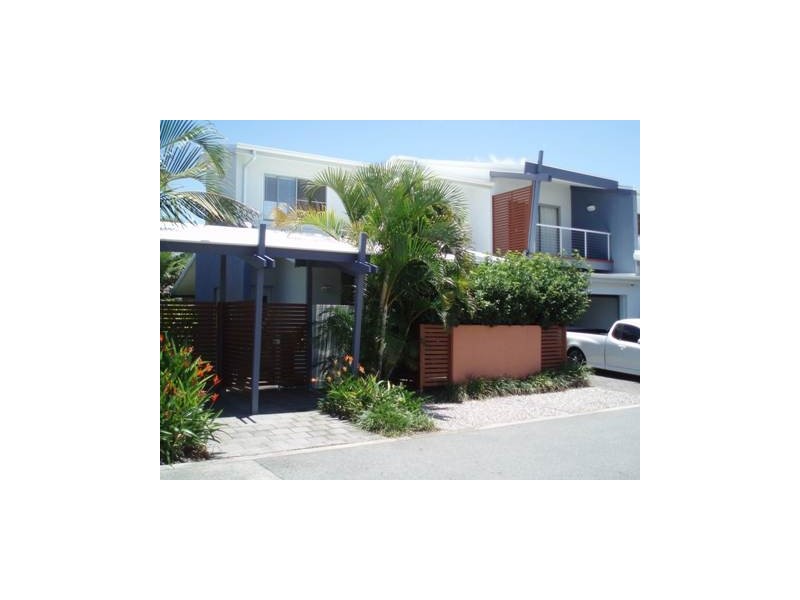 27/181 Lae Drive, Coombabah QLD 4216