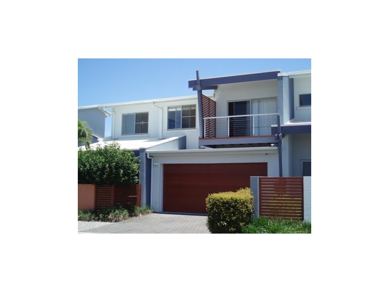 27/181 Lae Drive, Coombabah QLD 4216