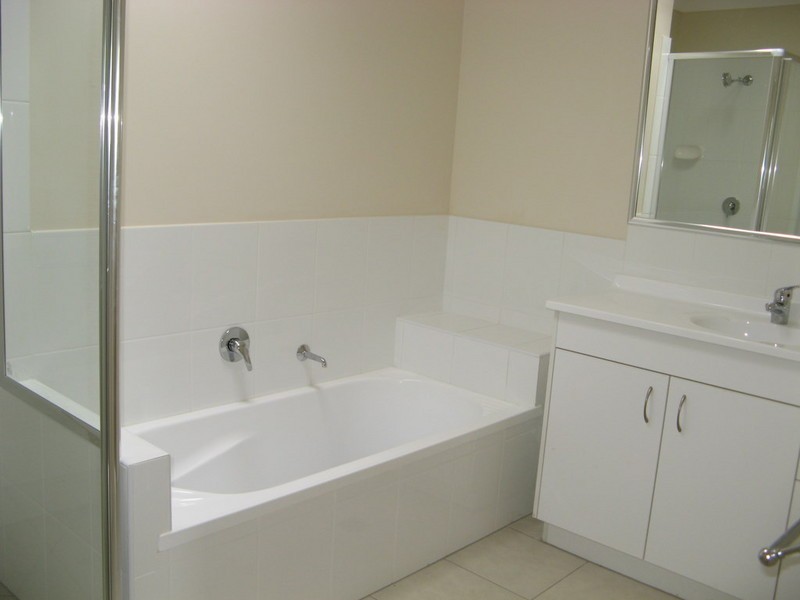 08/431 Manly Road, Manly West QLD 4179