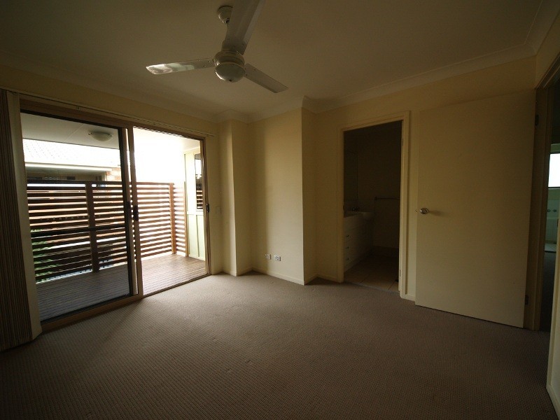 SO/54 Fleet Drive, Kippa-ring QLD 4021