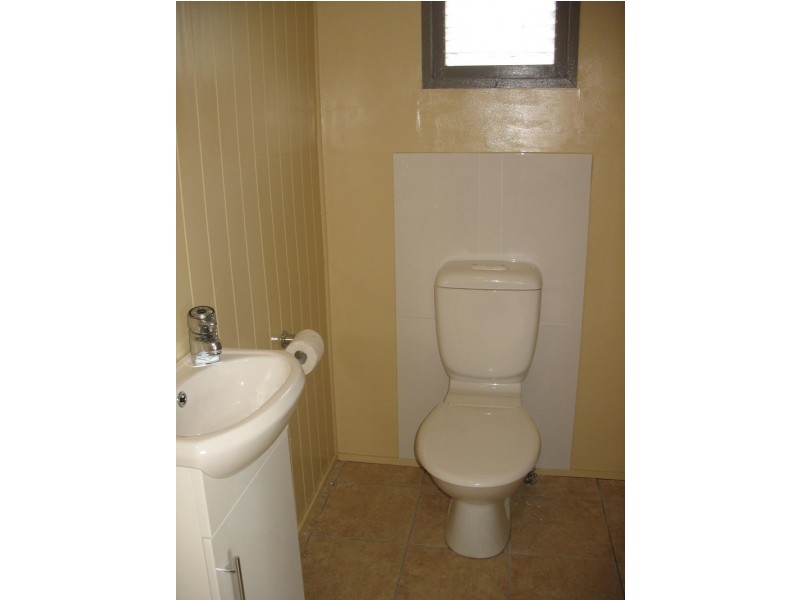 31 ARUNDAL STREET, Brighton QLD 4017