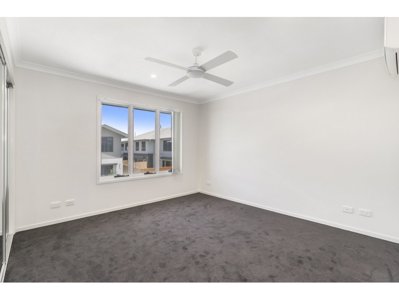 430 Gainsborough Drive, Pimpama QLD 4209