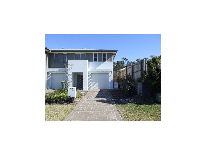 4/6 Spirula Street, Coomera QLD 4209