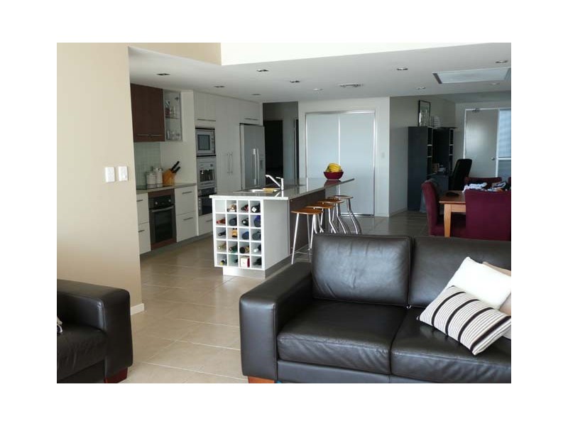 26/7 Grand Parade, Kawana Island QLD 4575