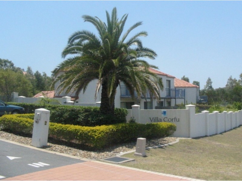 20/2 Studio Drive, Pacific Pines QLD 4211