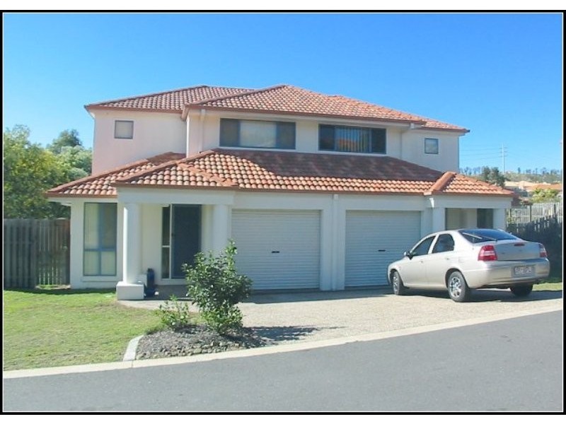 20/2 Studio Drive, Pacific Pines QLD 4211