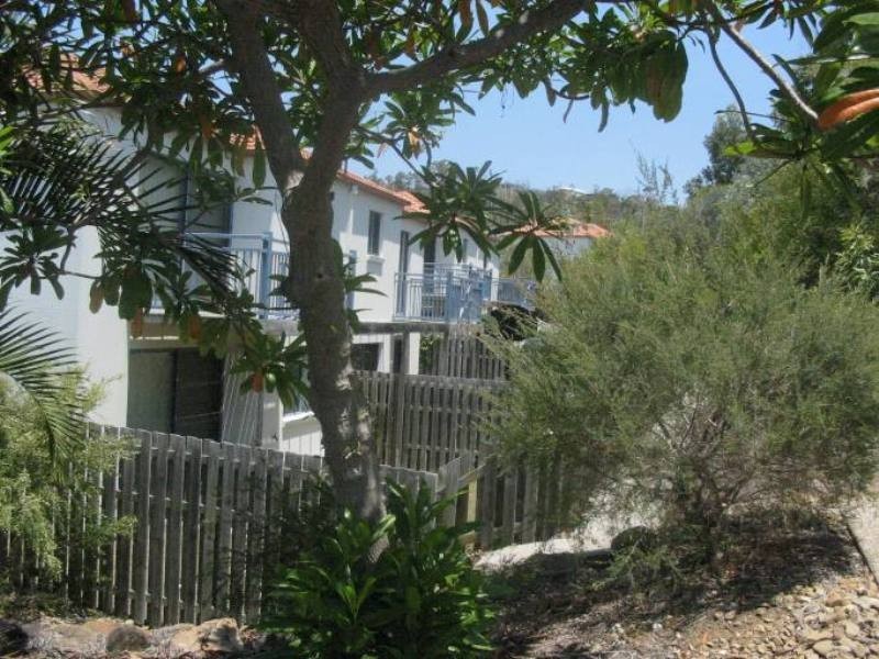 20/2 Studio Drive, Pacific Pines QLD 4211