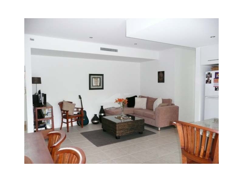 81 7 GRAND PARADE, Kawana Island QLD 4575