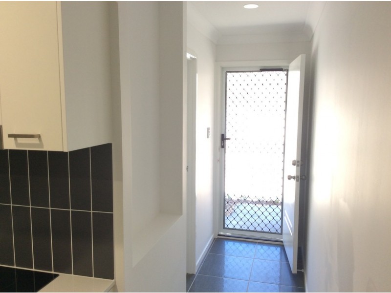 10 Bishop Street, Eagleby QLD 4207