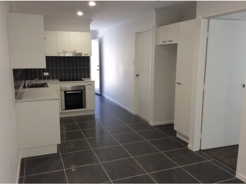 10 Bishop Street, Eagleby QLD 4207