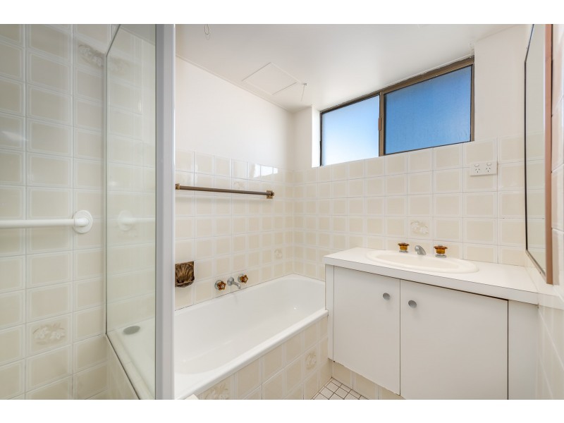 11/1093 GOLD COAST HIGHWAY, Palm Beach QLD 4221