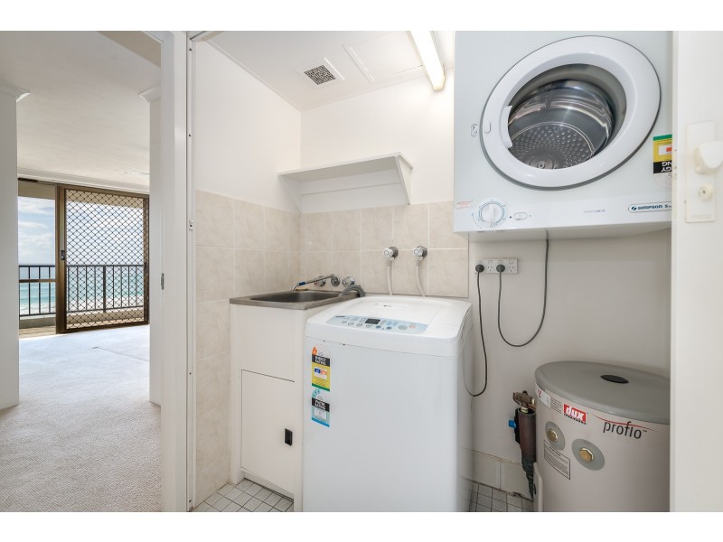 11/1093 GOLD COAST HIGHWAY, Palm Beach QLD 4221