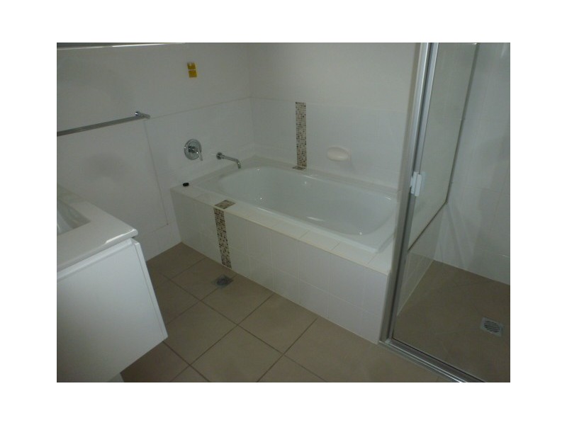 86 CARSELGROVE AVENUE, Fitzgibbon QLD 4018