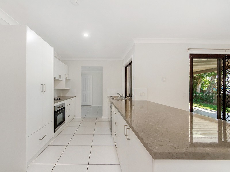 21 MELBOURNE ROAD, Arundel QLD 4214