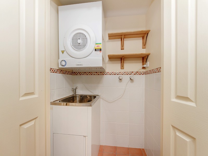 8 7 JOHNSTON STREET, Southport QLD 4215