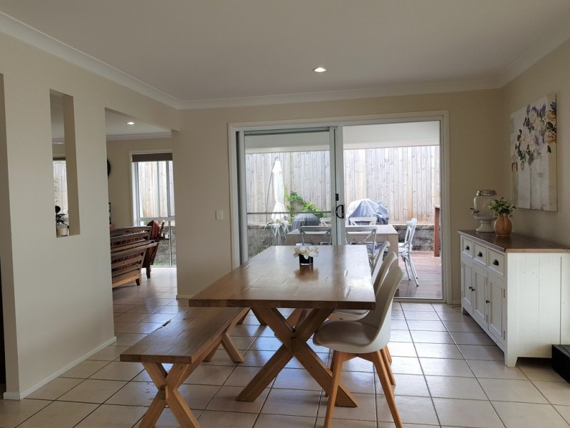 27/29 Lachlan Drive, Wakerley QLD 4154