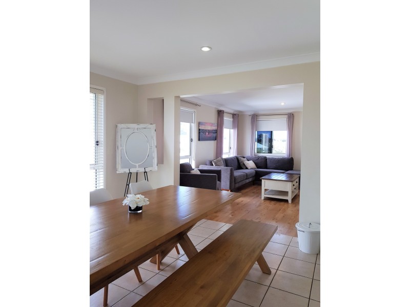 27/29 Lachlan Drive, Wakerley QLD 4154