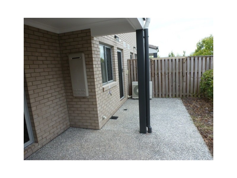 86 Carselgrove Ave, Fitzgibbon QLD 4018
