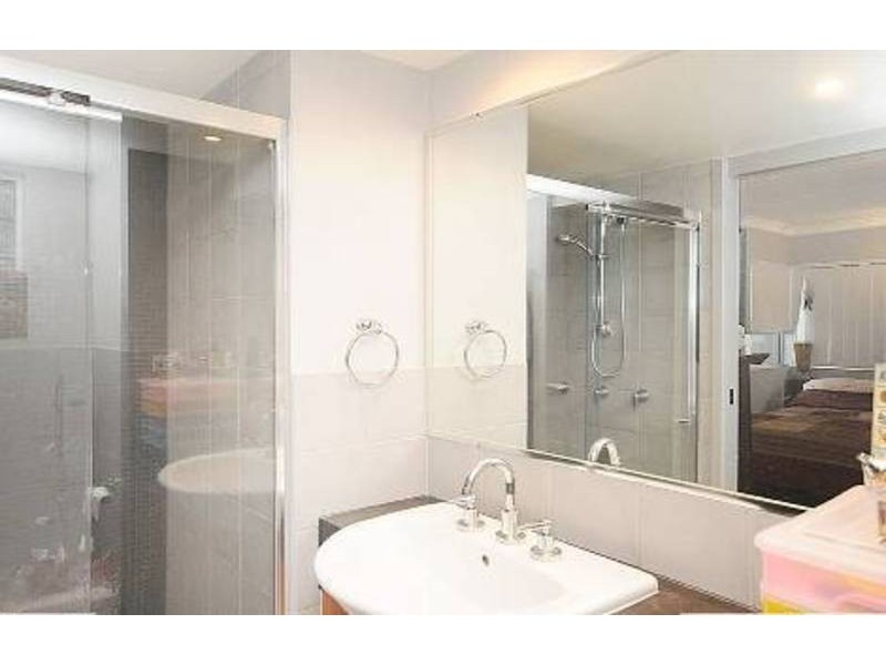 807 Clark Street, Biggera Waters QLD 4216