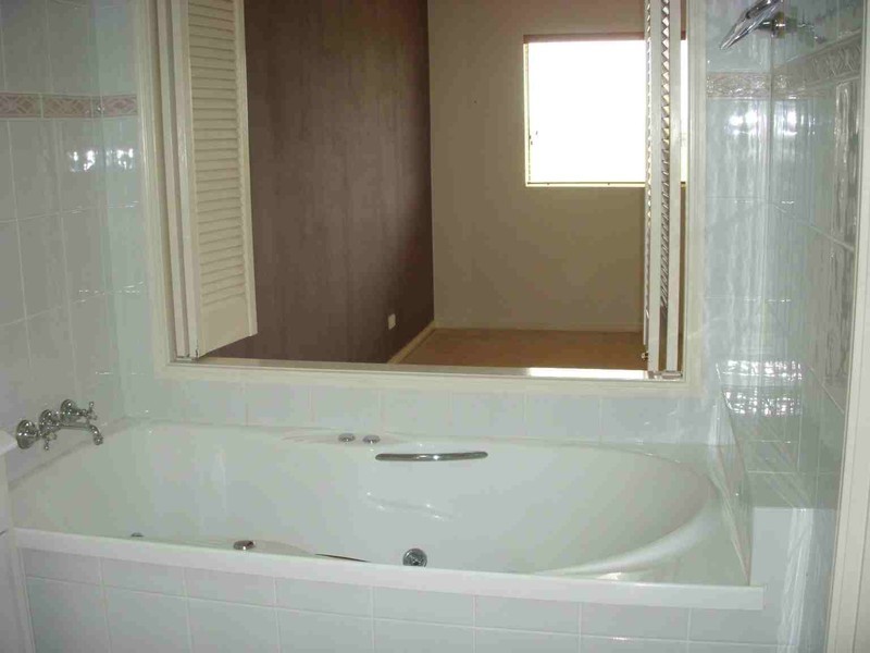 11/82 LIMETREE PARADE, Runaway Bay QLD 4216