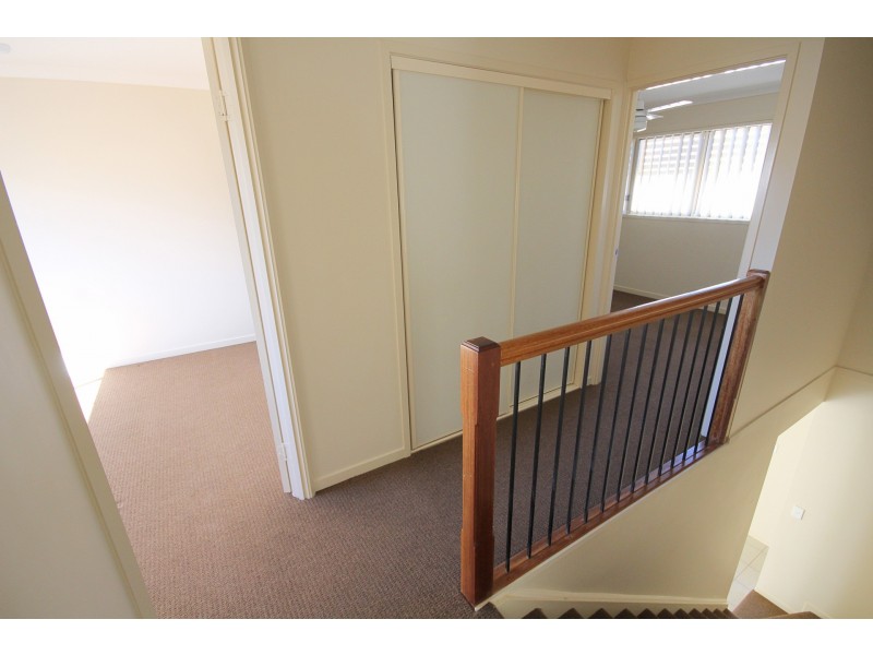 18/06 Canton Court, Manly West QLD 4179