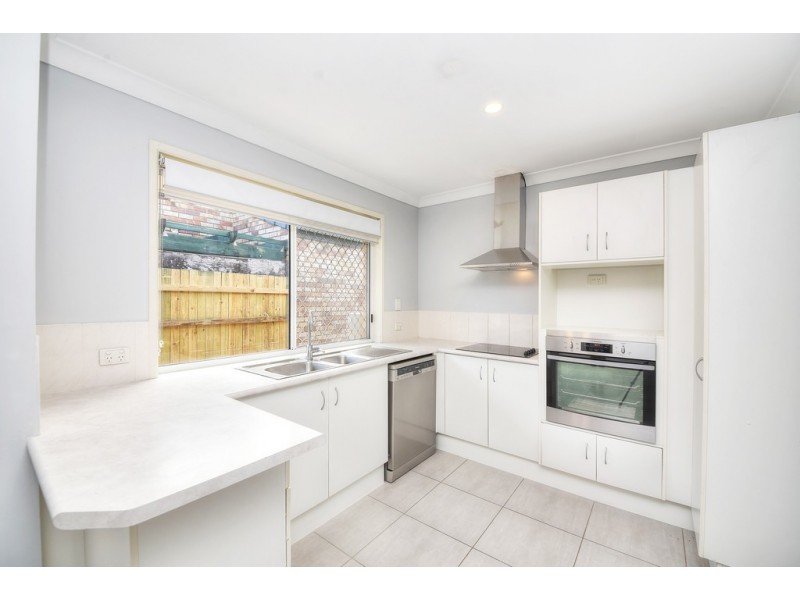 2/36 Mojave Drive, Burleigh Waters QLD 4220