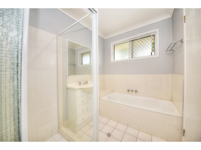 2/36 Mojave Drive, Burleigh Waters QLD 4220