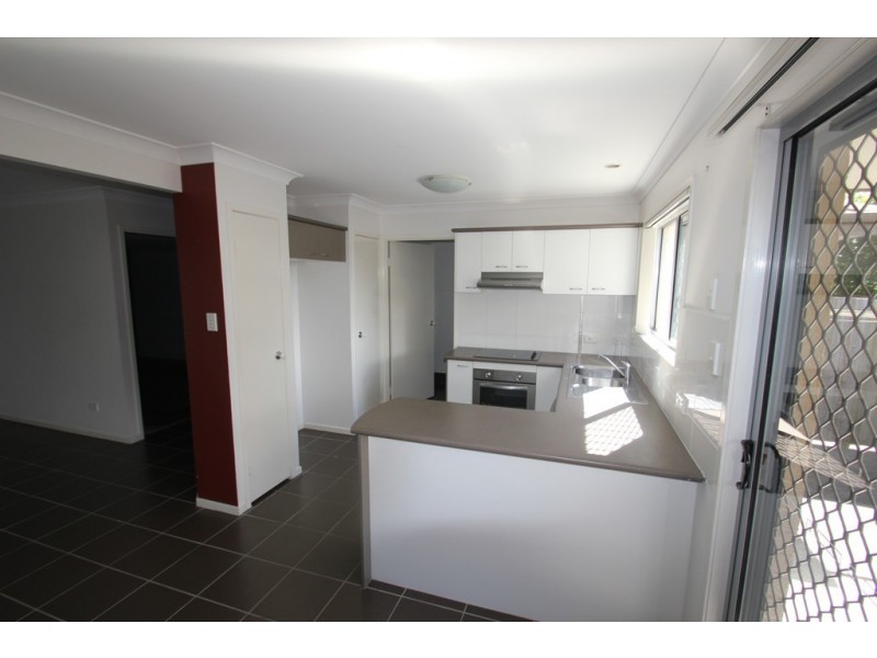 6- 32 University Drive, Meadowbrook QLD 4131
