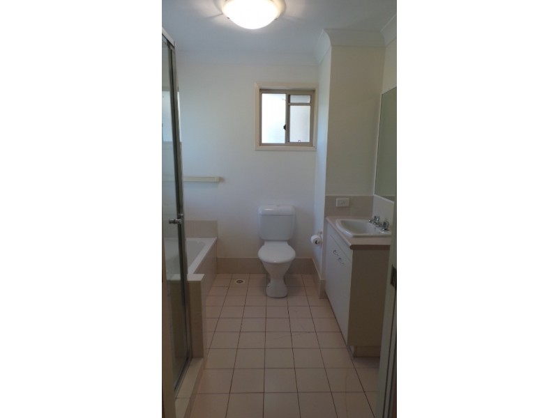 73 757 ASHMORE ROAD, Molendinar QLD 4214