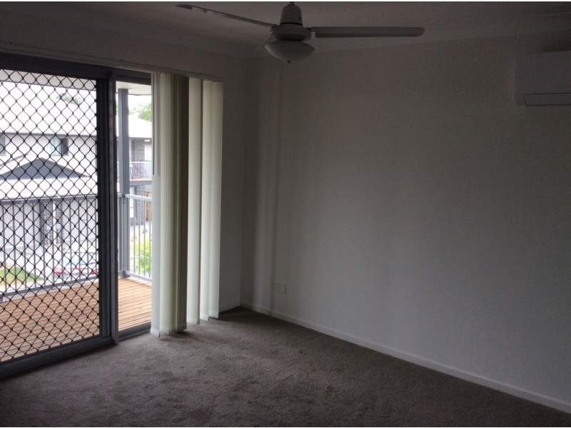 U50/104a River Hills Road, Eagleby QLD 4207