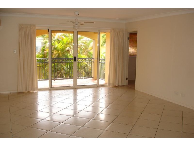 92/88-98 LIMETREE PARADE, Runaway Bay QLD 4216