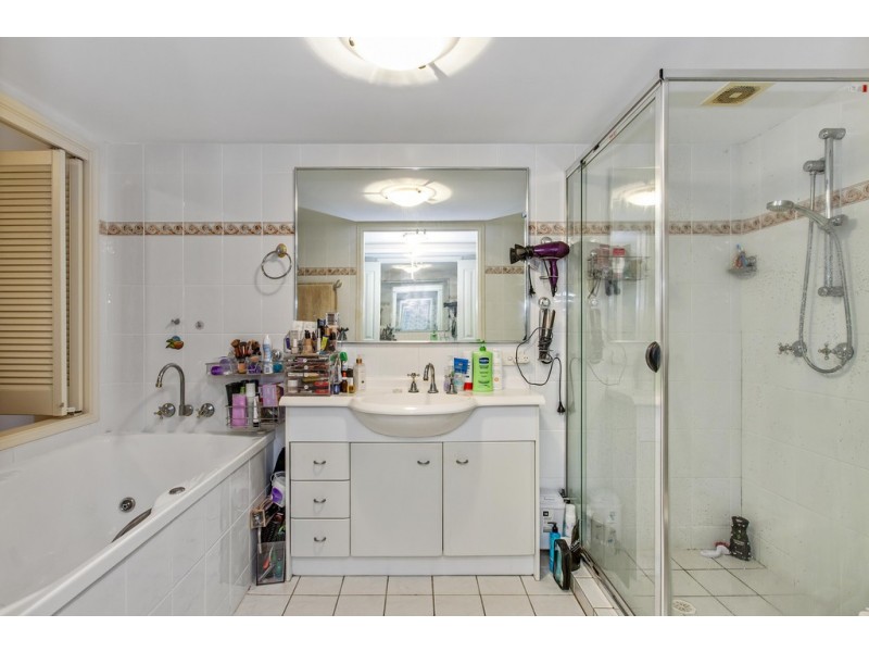 92/88-98 LIMETREE PARADE, Runaway Bay QLD 4216