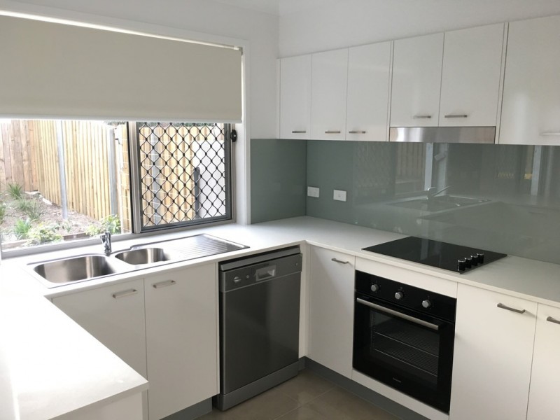 54 Grahams Road, Strathpine QLD 4500