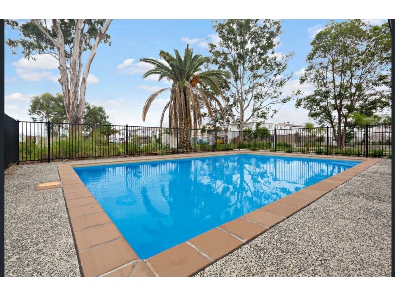 54 Grahams Road, Strathpine QLD 4500