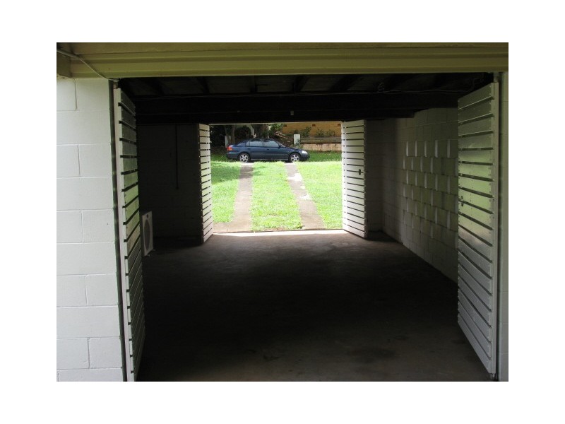 18 Dumbarton Drive, Kenmore QLD 4069