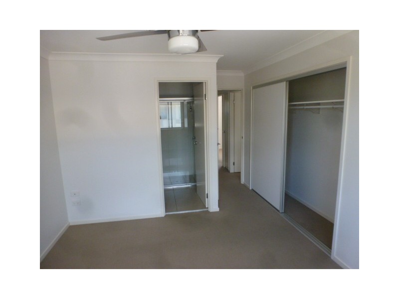 86 CARSELGROVE AVENUE, Fitzgibbon QLD 4018