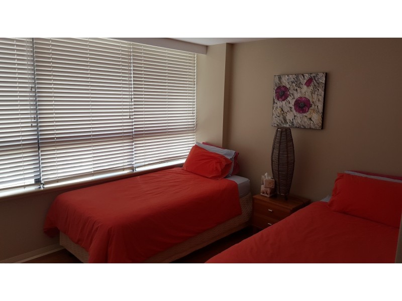 3/3576 MAIN BEACH PARADE, Main Beach QLD 4217