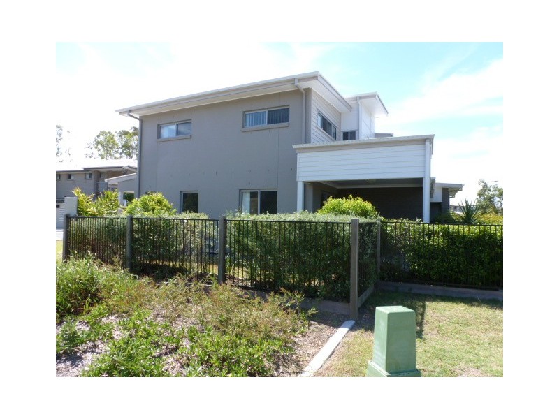 86 CARSELGROVE AVE, Fitzgibbon QLD 4018